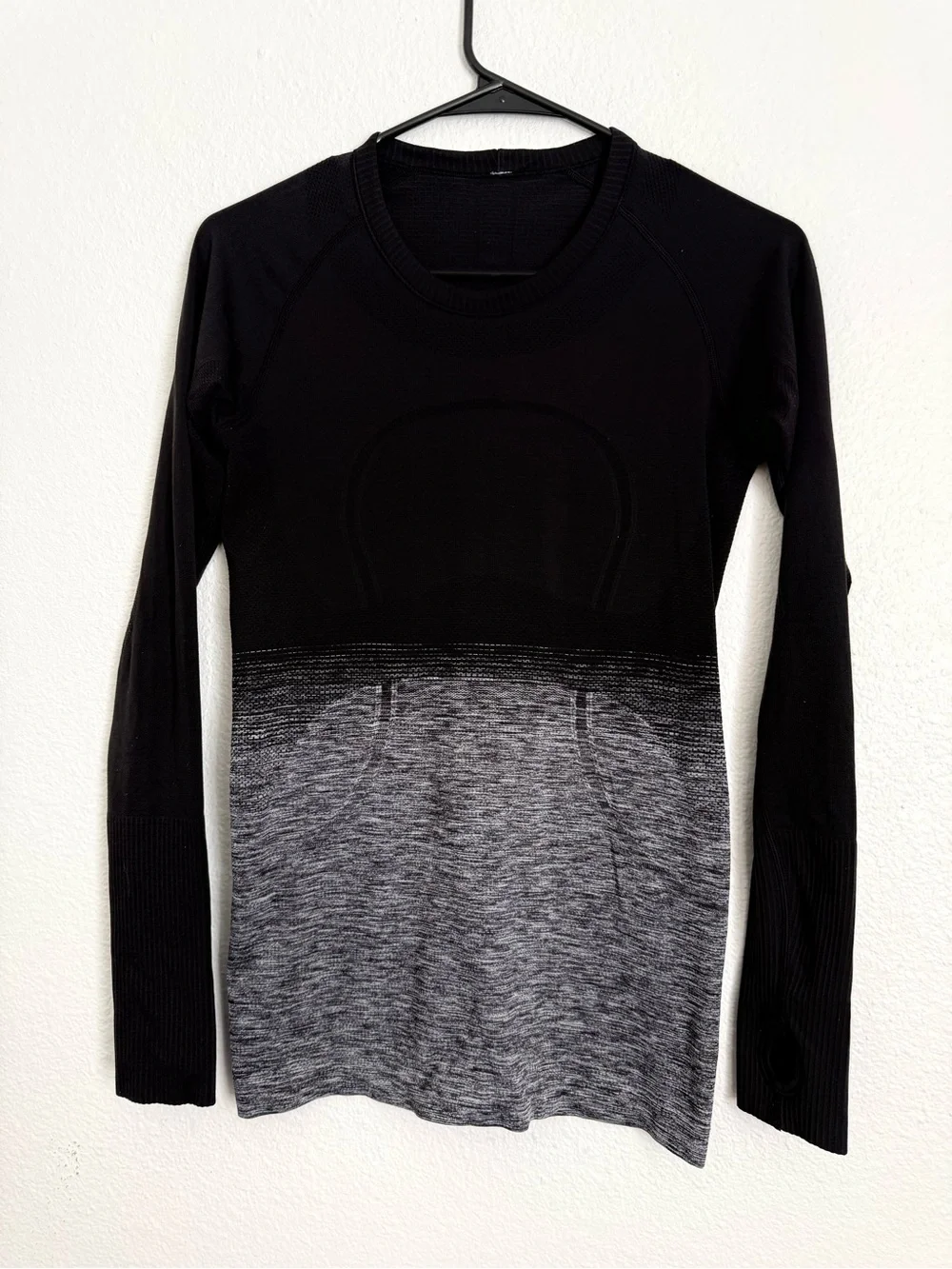 lululemon athletica swiftly tech long women size 6 Black & Heather Gray
